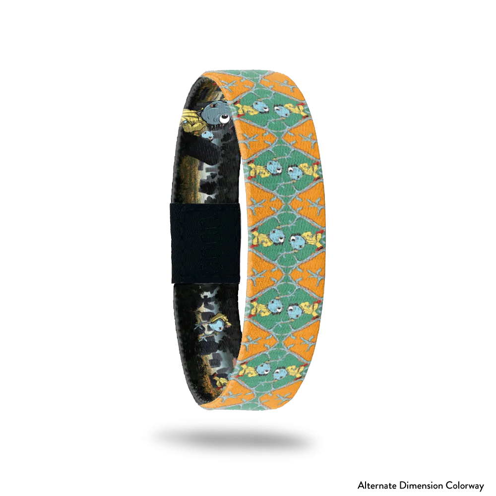 2021 - Day 22 - Hold Up Howie Bracelet