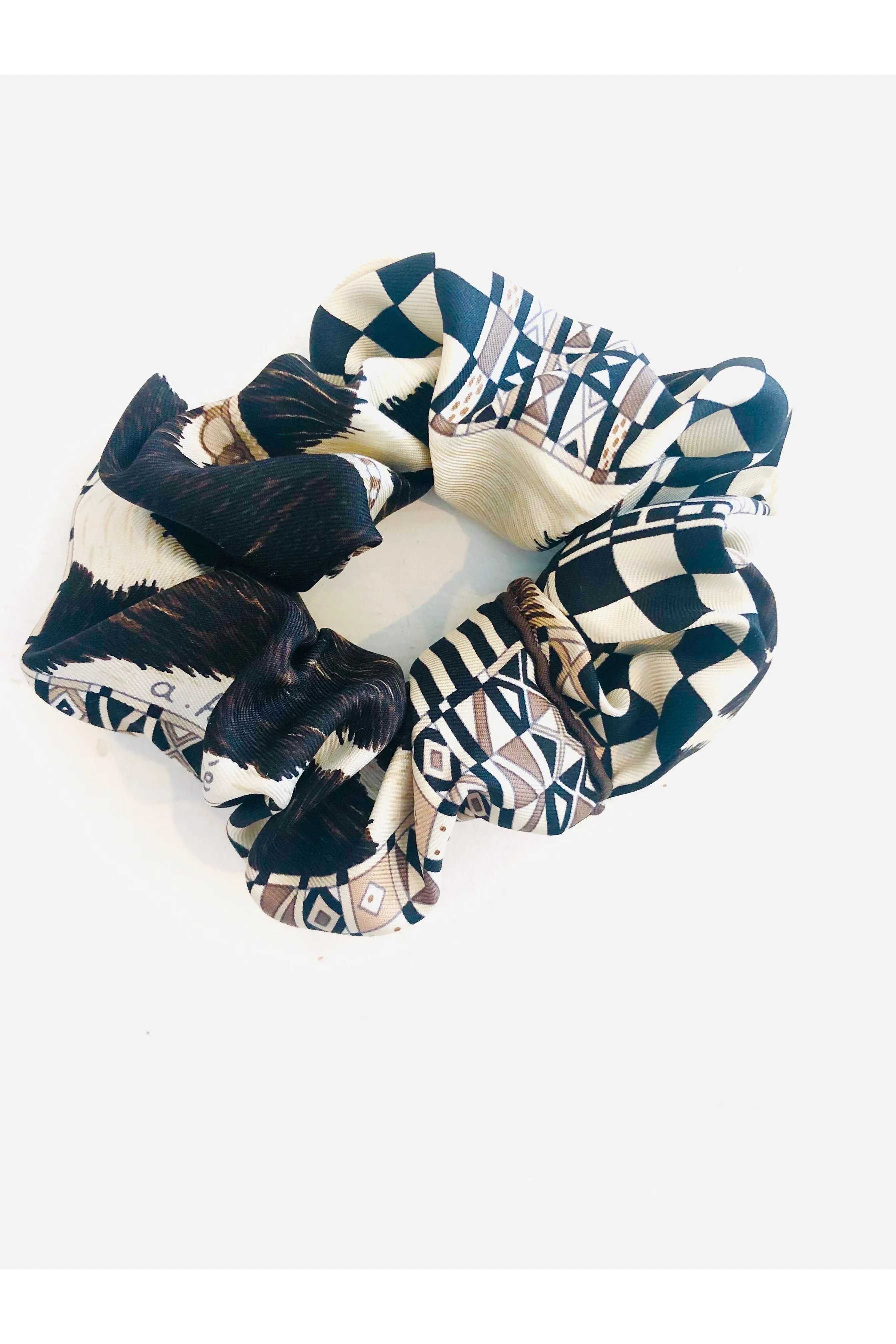 Black and Cream Hermés Scrunchie