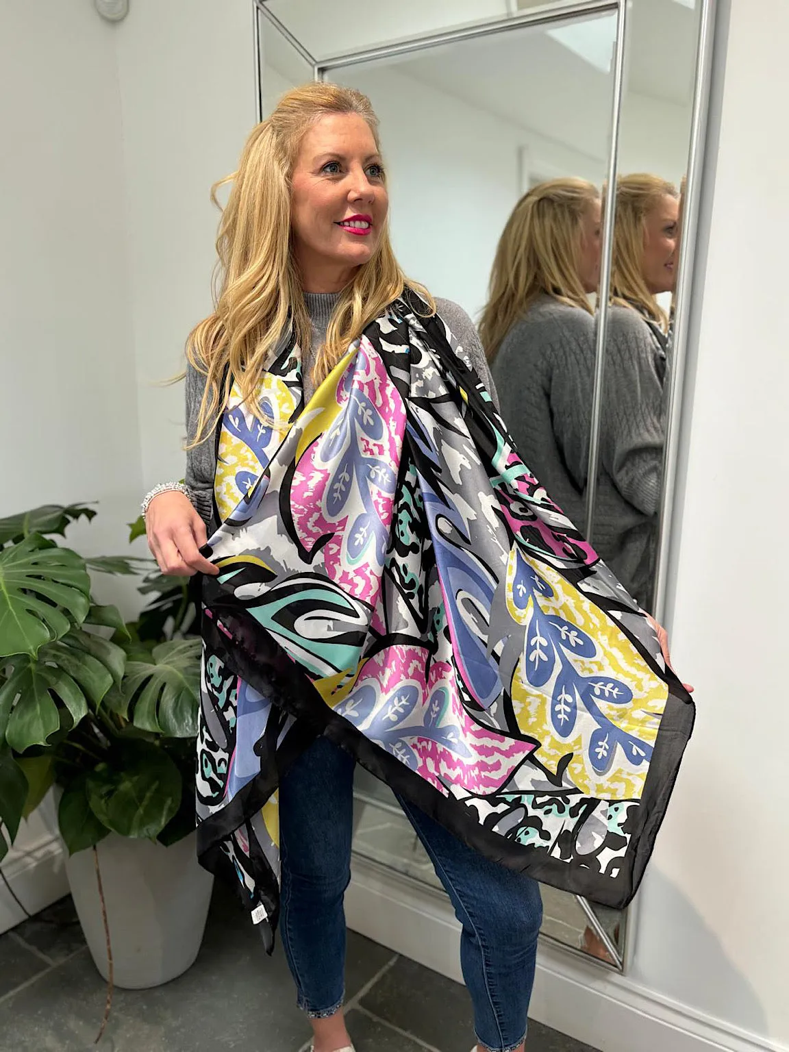 Black Vibrant Leaf Silk Blend Scarf