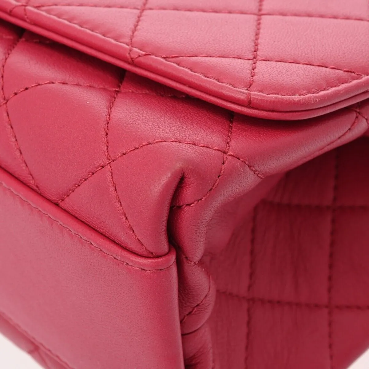 Chanel Matrasse Top Handle 7.9' 2Way