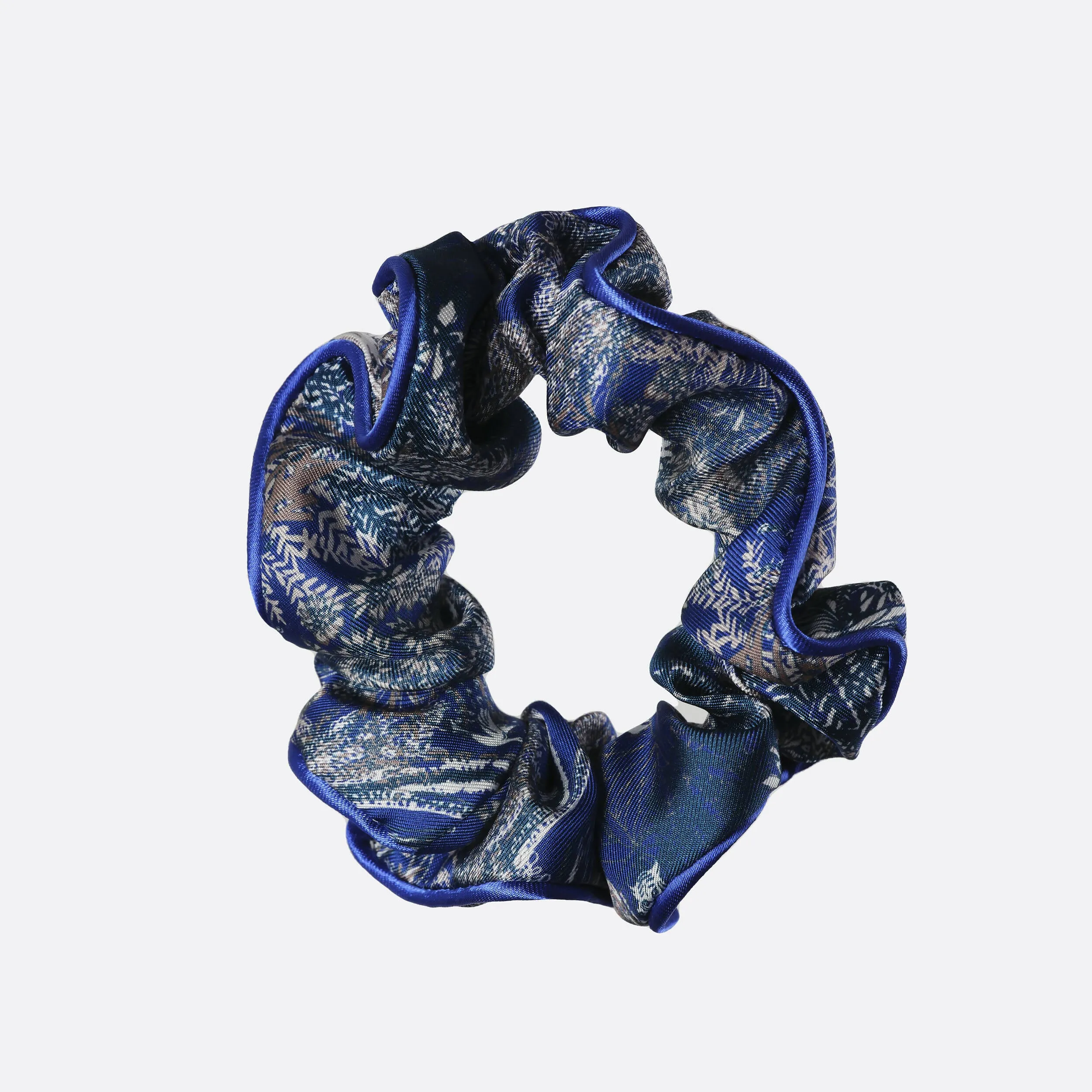 SILK SCRUNCHIE - EVE