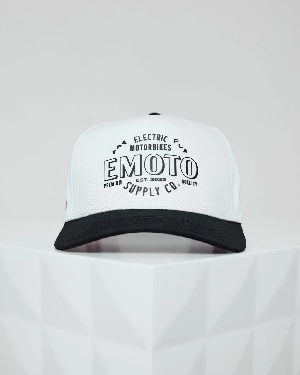 Water Street Hat - White/Black